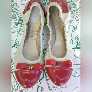 Woman's Vintage Tahari  Red and White Spectator BalletTwo Tone Patented Leather